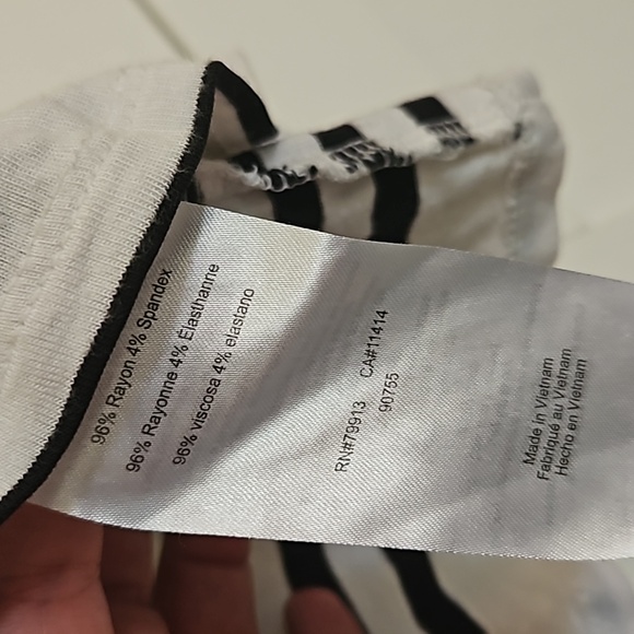 Motherhood Maternity Nursing striped top size Medium - Picture 3 of 5